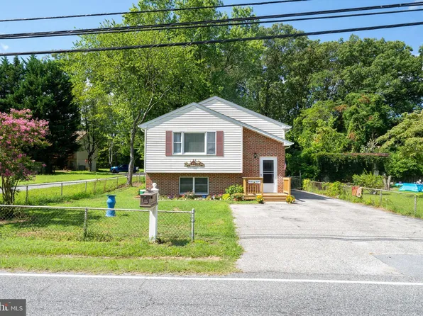 132 Maryland Ave, Pasadena, MD 21122