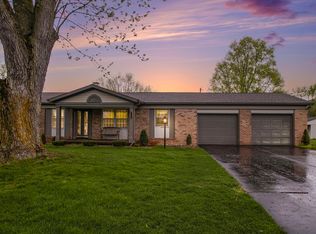60049 Sherwood Dr, Elkhart, IN 46517