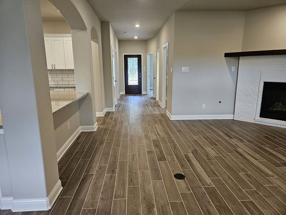 2nd image of 7 Hallmark Dr