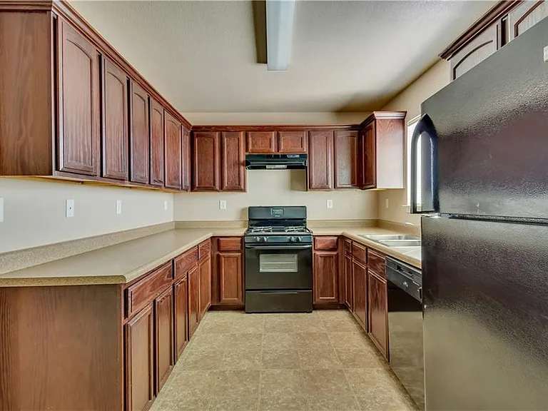 14302 Gil Reyes Dr #C — Photo 11