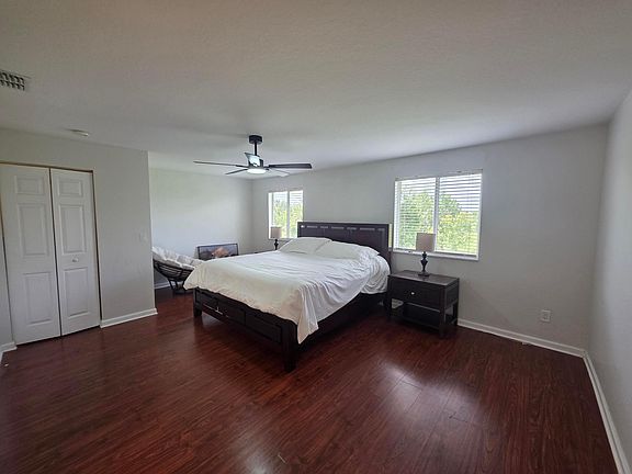 4th image of 2214 SW Marshfield Court