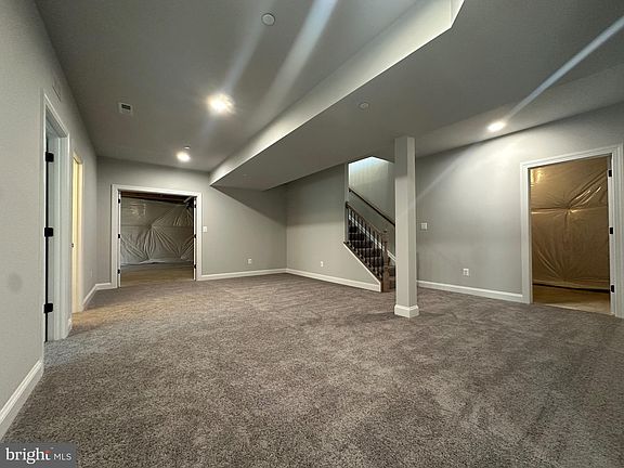 4th image of 25058 Preston Ct