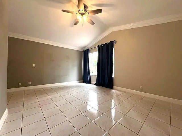 10110 NW 5th St — Photo 15
