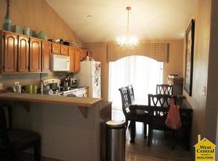 1463 Airpark Rd, Sedalia, MO 65301