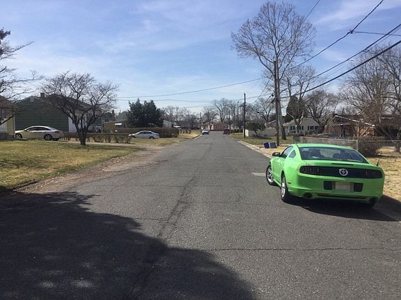 5th image of 812 Bound Brook Ave