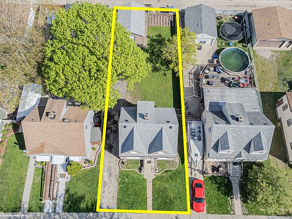 4th image of 3640 W 86th St