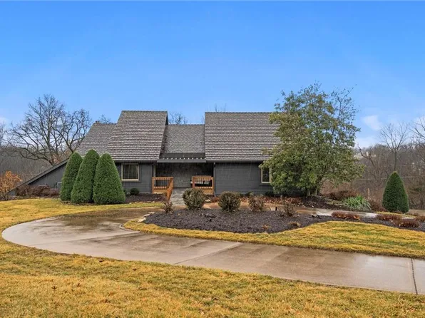 709 NW Cedar Creek Ln, Lees Summit, MO 64081