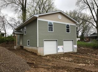 77 Wamsley Ave, Cleves, OH 45002