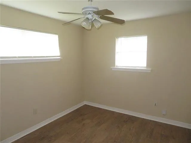 1629 Maplewood Dr — Photo 10