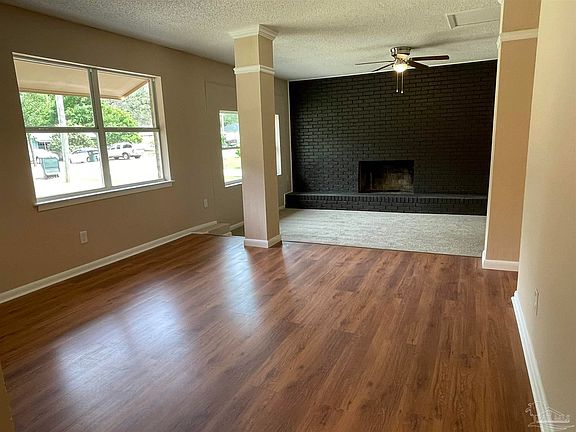 4th image of 6975 Woodley Dr