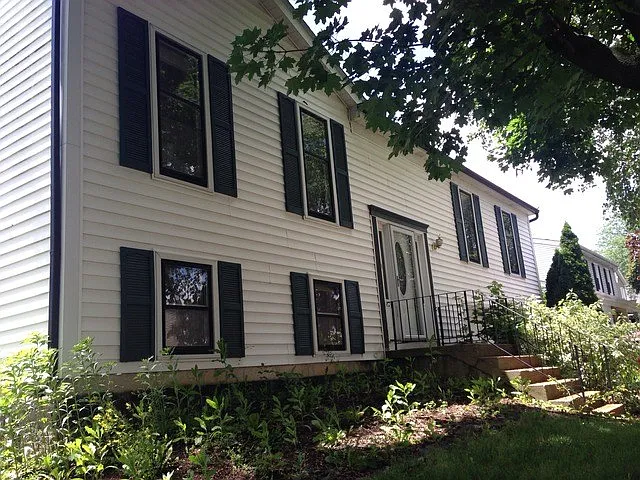 838 Seneca Ln photo 1