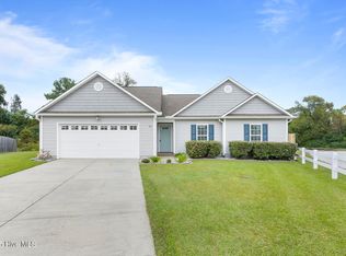 310 Dillard Ln, Richlands, NC 28574