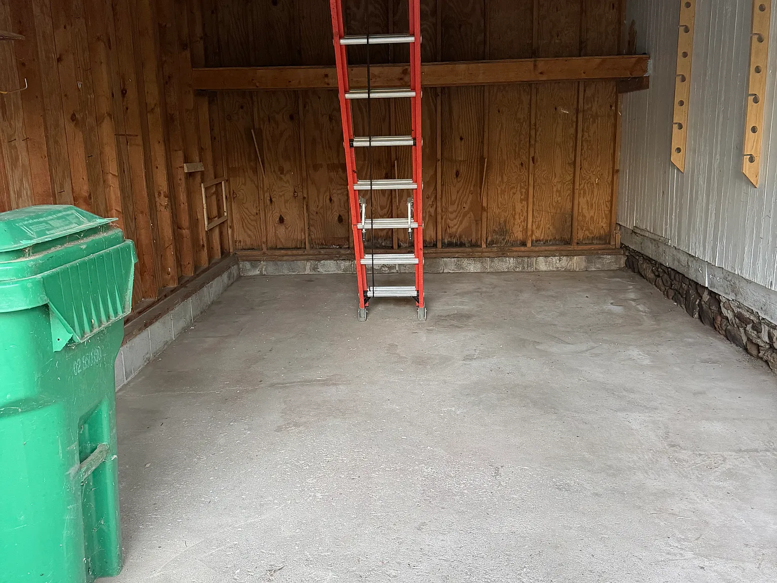 2 bed, 1000 sqft, $1,900 — Photo 2