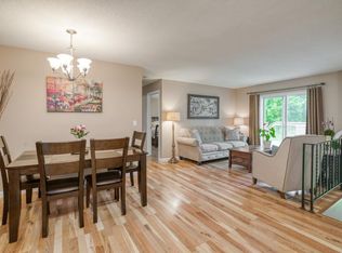 11905 90th Ave N, Maple Grove, MN 55369