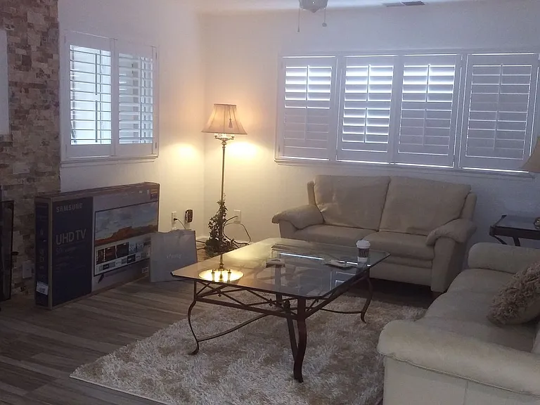 201 Lands End Ct — Photo 2
