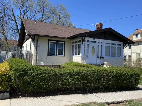315 Jessamine Avenue, Yonkers, NY 10701