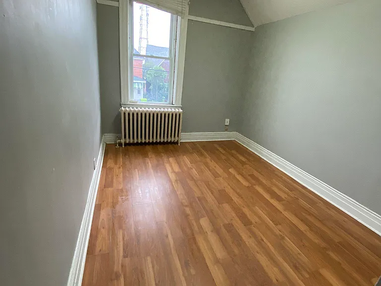 334 Albert St E #2 — Photo 1