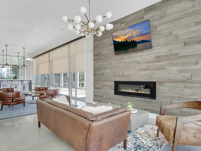 Parq Crossing Apartments — Photo 15