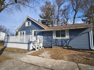 209 E Lexington St, Davison, MI 48423