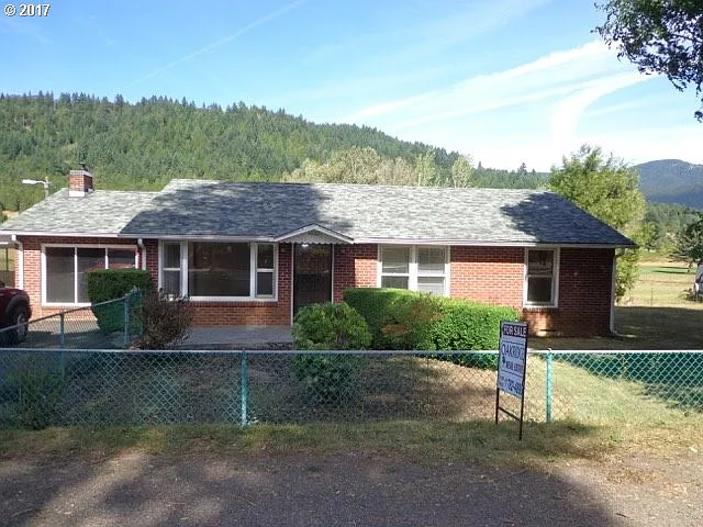 48221 Westoak Rd photo 1