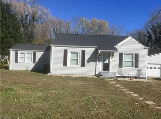 133 Central Dr, Mount Airy, NC 27030