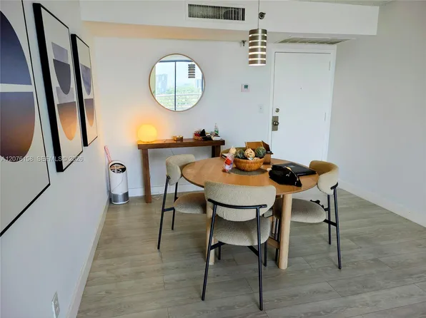 3300 NE 192nd St APT 1710, Aventura, FL 33180