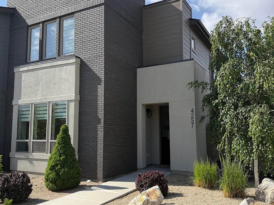 1st image of 4257 E Parkcenter Blvd