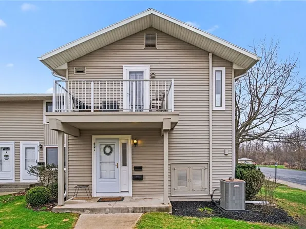 521 Eastbrooke Ln, Rochester, NY 14618