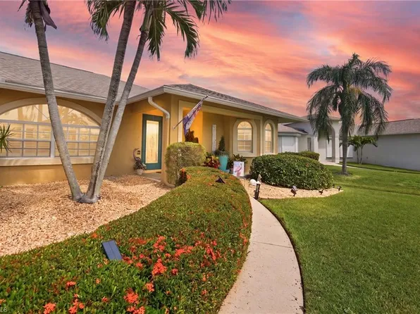 8880 Staghorn WAY, FORT MYERS, FL 33908