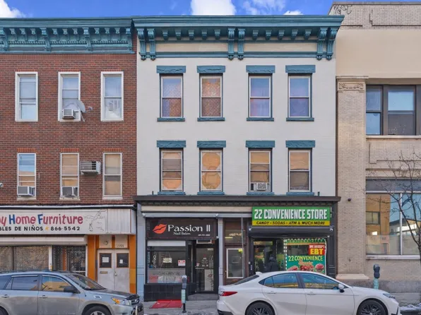 2204-2206 Bergenline Avenue image 1 of 6