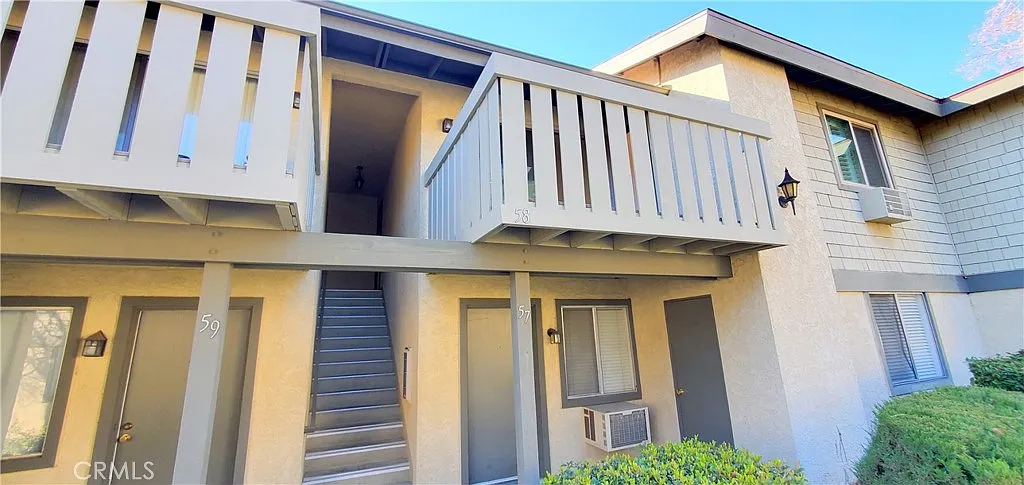 2 bed, 955 sqft, $2,395 — Photo 2
