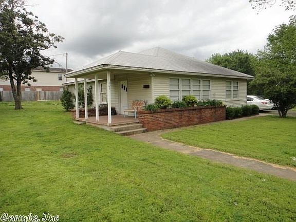 3rd image of 405 N Hussey St