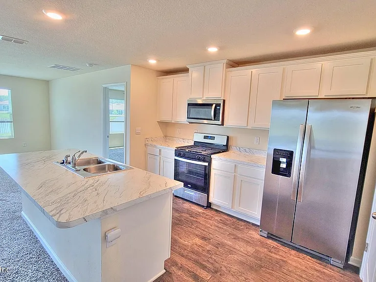 121 Aveiro Way — Photo 9