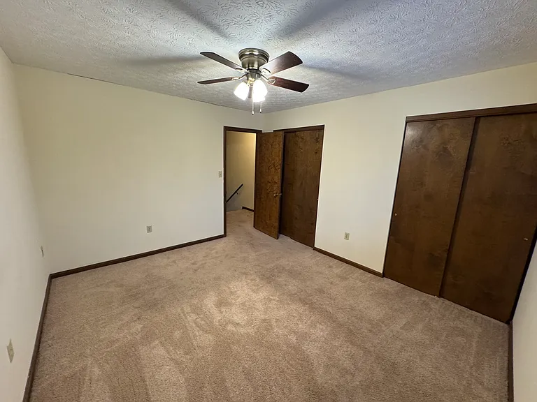 8 Garden Ln #C — Photo 14