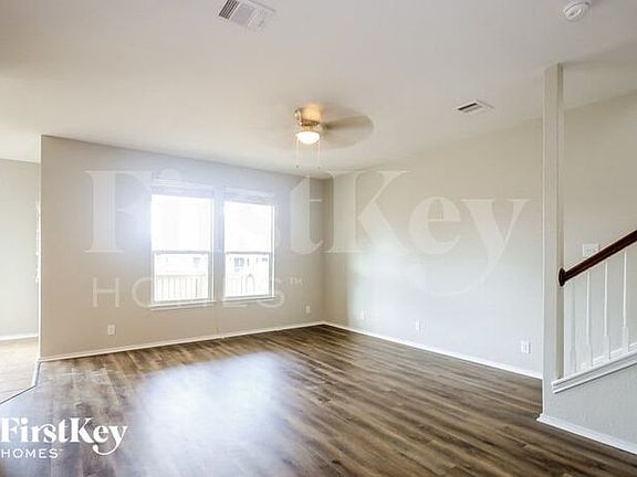 3rd image of 11611 Valley Gdn