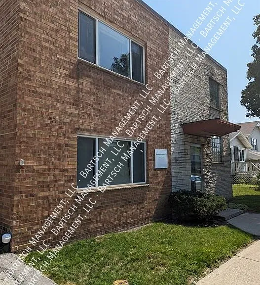 2036 S 92nd St #15 — Photo 1