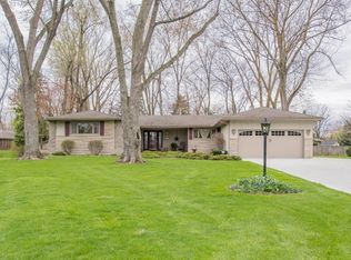 3861 Darbyshire Dr, Hilliard, OH