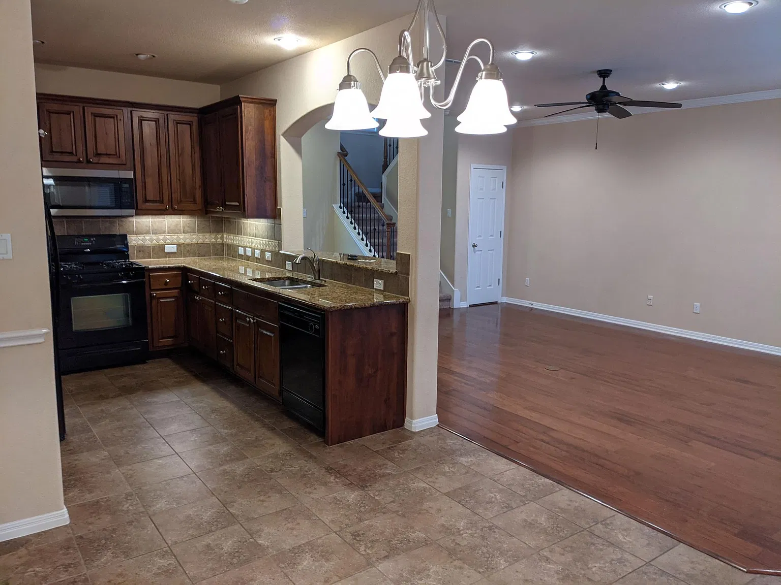 14100 Avery Ranch — Photo 3