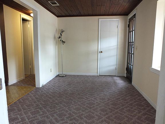 5th image of 15 Cape Dr NW