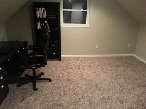 1of2 identical 2nd floor bed