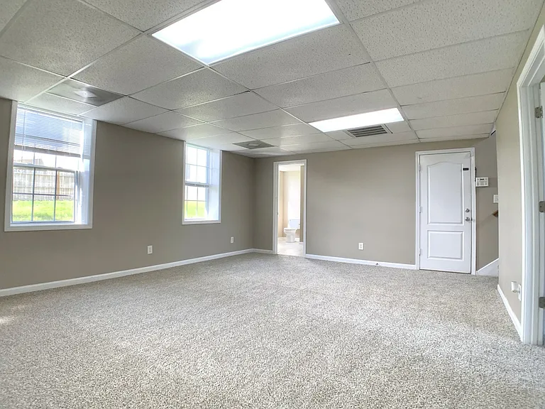1724 Flagstone Dr — Photo 13