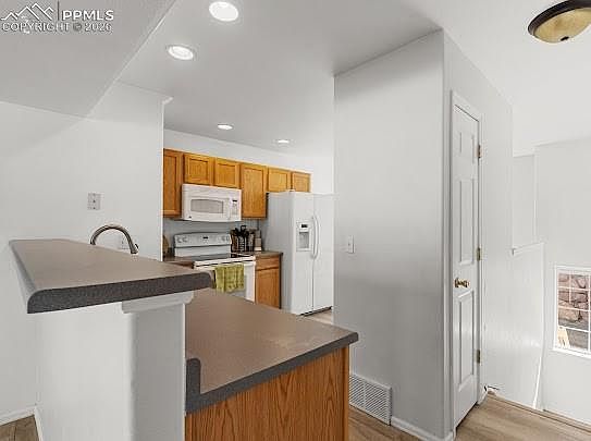 5th image of 74 Vale Cir