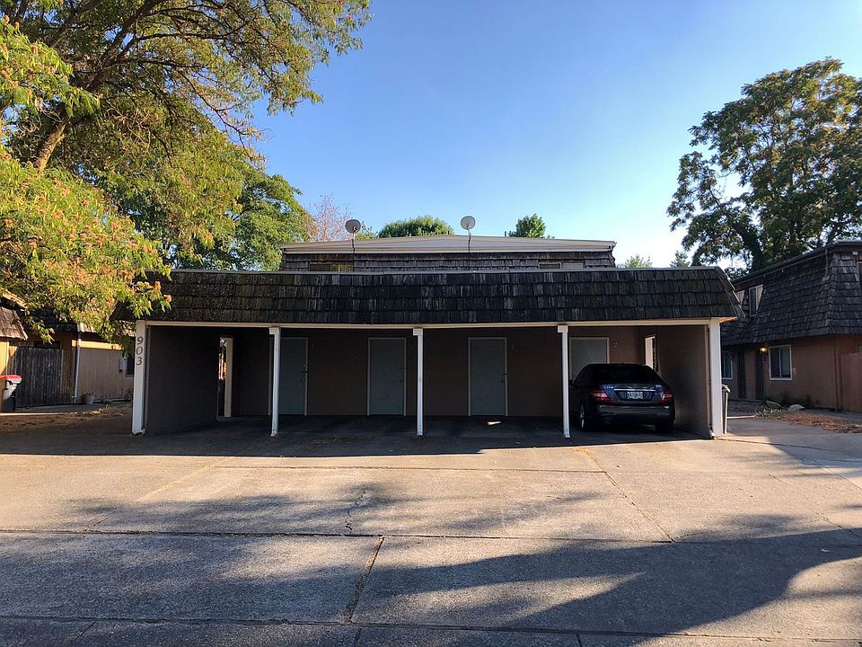 1st image of 903 Royal Ct APT 4