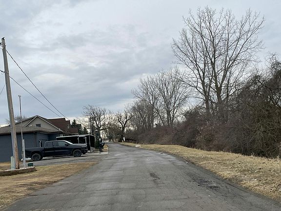 5th image of 10156 Grand Blvd
