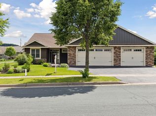 316 Kamloops Pl, River Falls, WI 54022