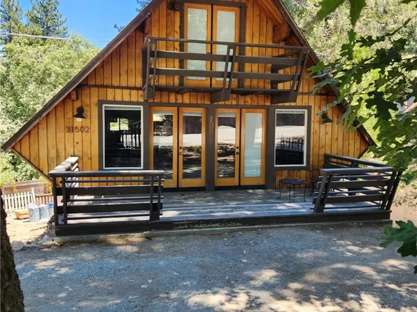 31502 Hilltop Dr, Running Springs, CA 92382