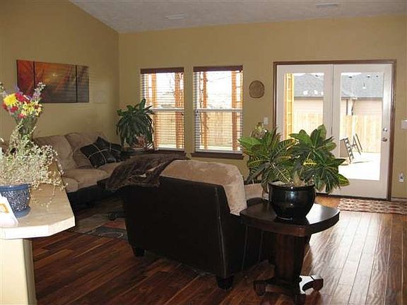 2nd image of 2200 Meridian Ave