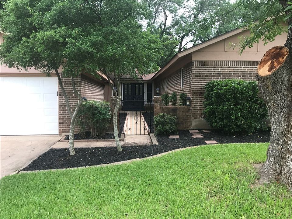 1st image of 11800 Broad Oaks Dr