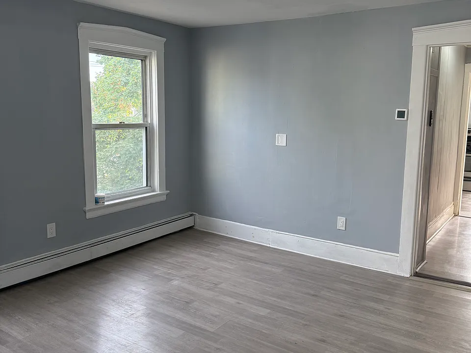 8 Bagley St #2