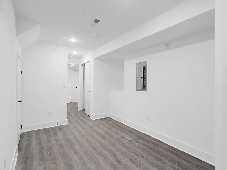 4735 Hazel Ave — Photo 15